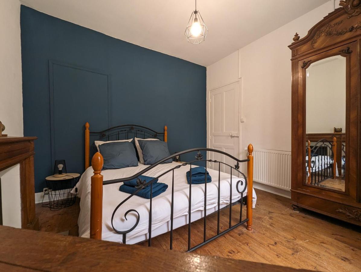Maison Des Annees 30 - Vic-Sur-Cere - 14 Personnes Ngoại thất bức ảnh